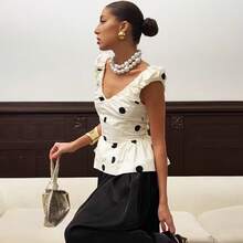 Backless Polka Dot Tank Top, Summer Fashion, Fitted, Deep V-Neck, Casual Style, Ruffled, Sleeveless, Personality And Urban Style. - 杏色 - 查看 5