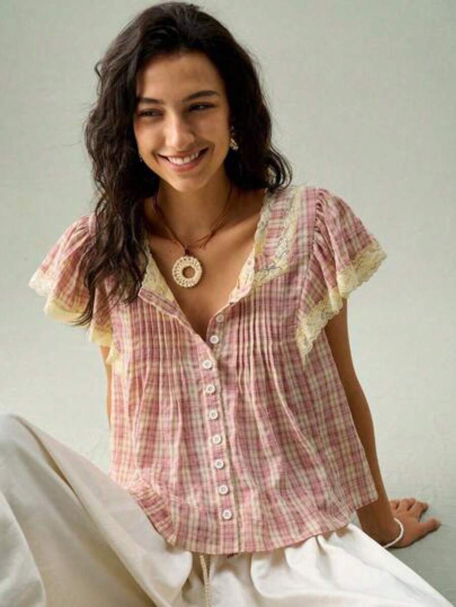 Blusa con cuello cuadrado, abotonada, con parches de encaje floral y mangas con volantes - Rosa Pálido - Ver 1