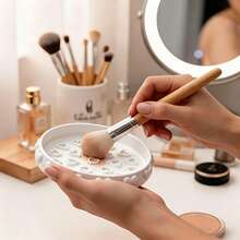 Almohadilla de limpieza profunda para brochas de maquillaje, bandeja de frotado potente con textura en forma de corazón 3D - Patrón en forma de corazón - Ver 3