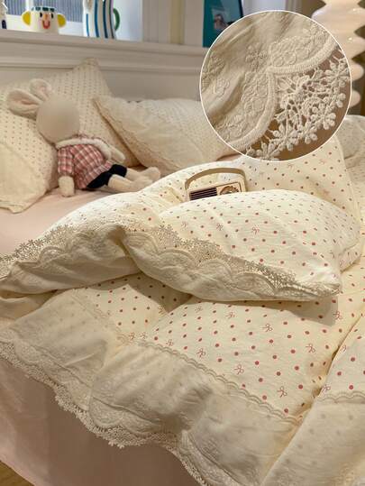 Gentle Vintage French Pink Lace Bedding 4-Piece Set (Lace Only At Foot Of Bed) Pastoral Princess Style Set, Breathable Skin-Friendly All-Season Bedding, No Filling Included, Includes 1 Duvet Cover, 1 Bed Sheet, 2 Pillowcases, No Filling, Suitable For Bedroom, Dorm, Home Use, Multiple Size Options