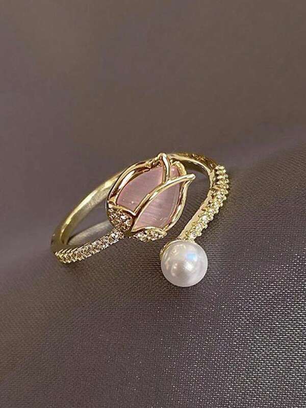 Anillo de Capullo de Tulipán con Perla y Ópalo