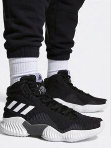 Adidas Pro Bounce Cushioning, Anti-Slip, And Rebound Mid-Top Basketball Shoes For Men - 黑與白 - 查看 1