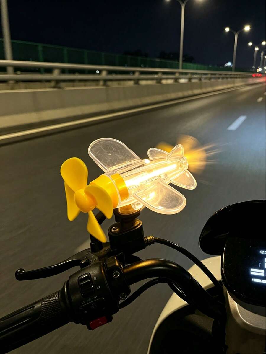 風力發光飛機裝飾品 LED 發光風車裝飾貼紙,適用於汽車、摩托車和電動自行車 - 彩色 - 查看 1