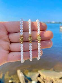1pc Bohemian Exquisite Kawaii Mini Gold Heart Initial Pendant With Faux Pearl Handmade Beaded Bracelet, Suitable For Women, Girls, Family, Friends, Summer, Travel, Street Fashion Accessory, Perfect For Daily Decoration, Holiday Birthday Gift For Daughter, Granddaughter, Girlfriend - Yellow Gold - View 1