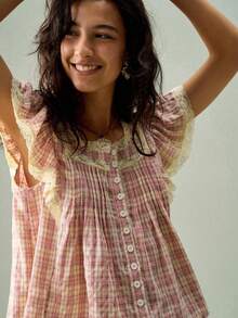 Blusa con cuello cuadrado, abotonada, con parches de encaje floral y mangas con volantes - Rosa Pálido - Ver 6
