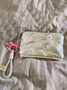 Bolsa de almacenamiento pequeña estilo japonés y coreano con diseño de nicho, color plateado con bloques de color, monedero ligero con colgante mate, bolso de moda personalizado - Plateado - Ver 2