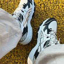 ASICSGEL-NUNOBIKI  Shock-Absorbing Non-Slip Low-Top Casual Shoes For Men And Women - Black and White (we Recommend Ordering Half a Size to a Full Size Larger). - View 2