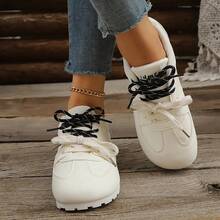 2026 Spring New Girl's White Thick Sole Skateboard Shoes Fashion Versatile Breathable Sports Shoes Casual Shoes Ins Style Fashion White Sneakers Unisex For Teens White Sports Shoes Suitable For All Seasons Campus Students Performance Events Running Sports - White - View 3