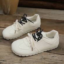2026 Spring New Girl's White Thick Sole Skateboard Shoes Fashion Versatile Breathable Sports Shoes Casual Shoes Ins Style Fashion White Sneakers Unisex For Teens White Sports Shoes Suitable For All Seasons Campus Students Performance Events Running Sports - White - View 2
