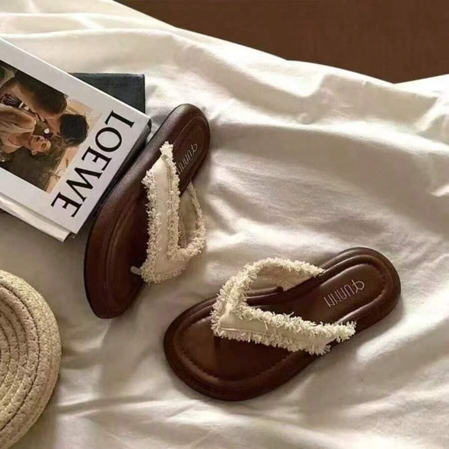 Cream White Frayed Round Toe Thick Sole Flip Flops Women Summer Casual Versatile Outdoor Beach Non-Slip Sandals Toe Strap Valentine's Day Halloween Graduation Season Suitable For Date Shopping Commute Party - Beige - View 1