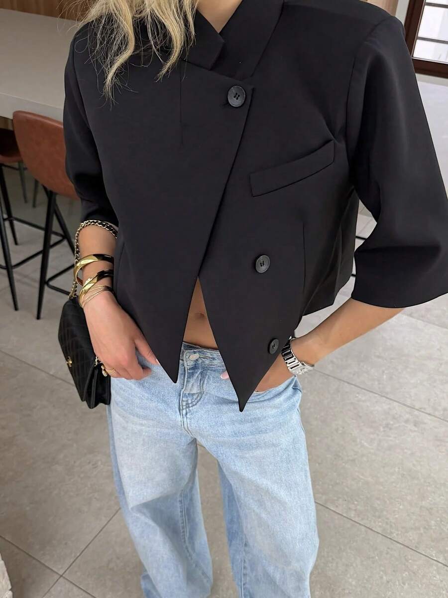 Blazer Wanita Hitam Pendek dengan Hem Asimetris, Desain Lengan Setengah, Detail Kancing, Kain Tenun Tidak Melar, Cocok untuk Pakaian Musim Gugur dan Musim Panas - Hitam - View 1