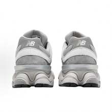 New Balance 9060 - Rain Cloud Grey, Sea Salt & Black Castlerock | Viral 2026 Chunky Platform Sneakers | Premium Suede & Mesh Breathable Trainers | Comfortable ABZORB Midsole Dad Shoes | Authentic Unisex High-Fashion Footwear - Light Gray - 查看 4