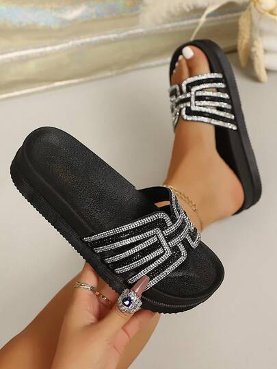 2026 Women's Summer New Black & White Full Rhinestone Woven Thick Sole Slide Sandals, Criss-Cross Hollow Rhinestone Strap, Sparkling Eye-Catching Thick Platform Sole, Height-Increasing Leg-Lengthening, Non-Slip Textured Sole, Stable Anti-Twist, Soft Elastic Insole, Comfortable For Long Walks, Black Thick Sole, Dirt-Resistant, Versatile For Shopping, Dating, Work, Commuting, Beach, Vacation, Travel, Party, Gathering, Evening Banquet, Daily Walking, Strolling, Home, And More, Fashionable And Versatile
