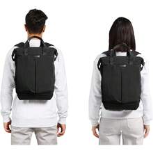 Bellroy Tokyo Totepack, mochila de tejido resistente al agua convertible en bolso-maletín (portátil 15", tableta, cuaderno, cables, botella de agua, ropa, cosméticos) - Bronze - Caqui - Ver 8