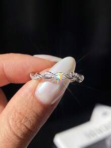 1件 0.006ct 精緻微鑲扭繩莫桑鑽戒指 925純銀 優雅奢華 完美訂婚婚禮新娘珠寶 - 扭繩莫桑戒指 - 查看 3