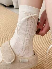1/4 Pasang Kaos Kaki Katun Murni Musim Semi/Panas Tipis Warna Krem dengan Pita Samping Jala dan Bentuk Hati Berongga Gaya Lolita Panjang Setengah Betis - MultiWarna - View 2