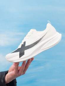 XTEP Sepatu Lari Pro Generasi ke-5 2.000 KM untuk Pria, Sepatu Olahraga Nyaman dan Bernapas, Putih/Hitam - 874219110026 Layar Putih/Hitam - View 2