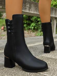 Fashionable Versatile Women's Chunky Heel Leather Patchwork Button Decor Side Zipper Round Toe Ankle Boots, Warm Thermal Lining, Slimming Fashion Boots, Suitable For Street, Outdoor, Wedding, Festival - Black - View 1