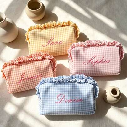 名入れ刺繍入りチェック柄メイクポーチ フリル縁 カスタマイズ可能コスメバッグ ブライズメイドギフト 旅行用オーガナイザーバッグ