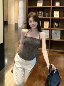 性感女款無袖細肩帶短版上衣，夏季休閒外穿 - 灰色 - 查看 2