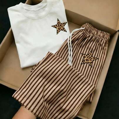 Playera Blanca Mujer Cuello Redondo Estampado Estrella con Motivo Leopardo Manga Corta Urbana