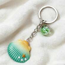1pc Shell Keychain Creative Design Gradient Color Couple Fashion Pendant Accessory - Multicolor - View 1