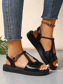 1 Pasang Sandal Datar Wanita dengan Desain Gesper Anyaman - Hitam - View 4