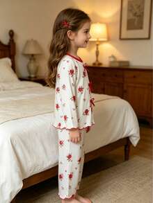 Set Piyama Lengan Panjang Anak Perempuan, Musim Semi, Gugur, dan Dingin, Motif Mawar Merah Klasik di Seluruh Permukaan, Pita Merah, Set Pakaian Santai 2 Potong - Merah - View 3