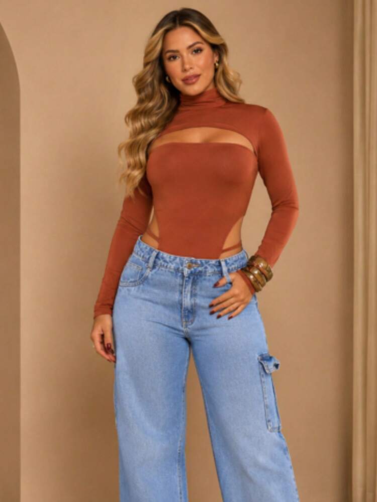 Two-Piece Long-Sleeved Bodysuit With A High-Cut Leg. - 駝色 - 查看 1