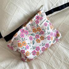 AGG 舒緩小花大容量女用化妝包，橘粉色內袋，便攜旅行盥洗包，手提包，多功能保養品收納袋，女性衛生棉收納袋，送給媽媽或女友的禮物，學生筆袋 - 彩色 - 查看 2
