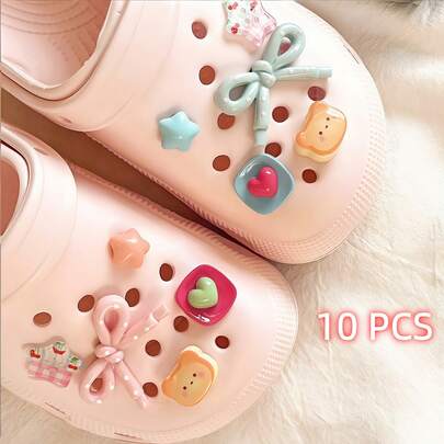 10 piezas de dijes para zuecos de colores macaron, lazos de lunares, osos de dibujos animados, corazones, estrellas y flores de resina, accesorios de decoración DIY para zuecos y sandalias de estilo dulce y suave para niñas, pequeños regalos creativos para estudiantes, niños y niñas