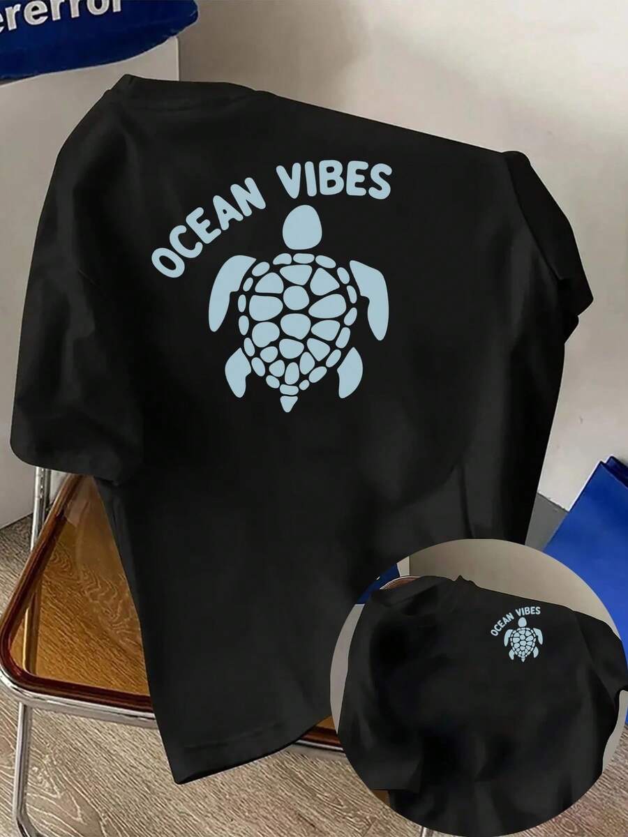 Camiseta para hombre con un estilo oceánico, con estampados de tortugas en la parte delantera y trasera. Esta camiseta de manga corta, moderna y a, adecuada para el uso casual dia - Negro - Ver 1