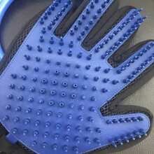 Multifunctional Pet Bathing Shower Glove, Massage Comb With Retractable Water Hose And Multi-Interface Connector, Rinse And Groom Simultaneously, Suitable For Cats And Dogs, Home And Outdoor Cleaning And Grooming - Random Color - View 3