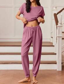 Conjunto de Pijama Capri para Mujer , Ropa de Dormir de Manga Corta, 2 Piezas, Cuello Redondo, Pijama Suave con Bolsillos - Flores marrones, negro - Ver 2