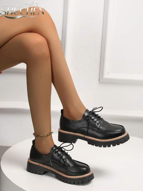 A Pair Of Classic Black Casual Versatile College Style Women's Round Toe Mary Jane Retro Thick Sole Shoes Le Fu Shoes