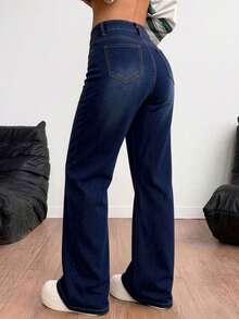 Pantalones rectos de mezclilla azul claro lavados con roturas, cintura media, elásticos y con caída elegante - Azul lavado medio - Ver 6