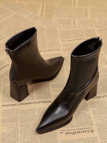 Botas de tobillo elegantes con punta puntiaguda, tacón grueso y cremallera trasera para mujer, nuevas botas clásicas de estilo americano de media pantorrilla en color negro para otoño/invierno - Negro - Ver 3