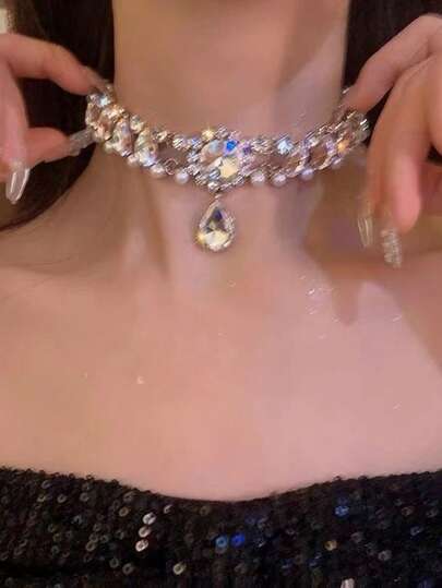 1pc Shiny Party Zinc Alloy Women's Necklace, All Season