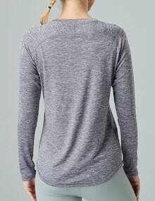 Paquete de 4 camisetas de manga larga para mujer con agujeros para el pulgar, camisetas de entrenamiento atléticas de ajuste seco con cuello redondo - Azul marino/blanco/negro/café oscuro - Ver 3