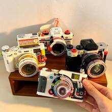 500PCS Vintage Camera Building Block Model, Old-Style SLR Film Camera Micro Particle Building Block Set, Atmospheric Desktop Decor Ornament, Creative DIY Assembly Toy, Perfect Gift For Teenagers, Photography Enthusiasts And Collectors - 1 Bag - View 3