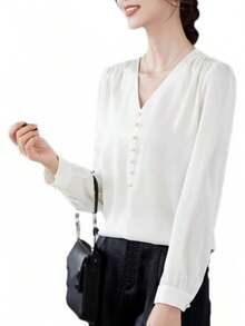 Blusa de manga larga plisada de seda con abalorio y cuello en V para mujer - Morado - Ver 9