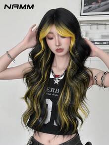NAMM 28吋黑色挑染黃色長捲髮假髮 女款 高密度150% 附玫瑰網帽 高溫絲滑合成纖維 化妝舞會假髮 適合日常穿搭、櫻花慶典、魅力派對、街頭風攝影 - 黃色 - 查看 5