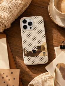 Polka Dot Dog Illustration Phone Case, Cartoon Dog Wearing Glasses And Holding A Book, Blending Vintage Artistic And Cute Lifestyle Aesthetics. Compatible With IPhone 17/16/15/14/13 Pro Max And More Models, Full-Coverage Shockproof Soft Silicone Material, Thickened Edge Cushioning, High-Definition Printed Backplate, Wear-Resistant And Scratch-Resistant. - Multicolor - View 4