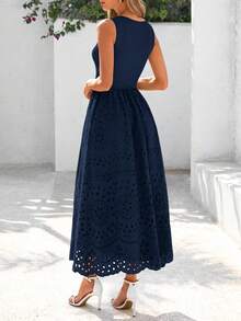 Women Casual Sleeveless Crewneck Lace Eyelet A-Line Flowy Tank Maxi Dress With Pockets Boho Bohemian Summer Spring Holiday Vacation Beach Outfits - 藏蓝色 - 查看 2