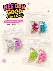 Schylling Juguete Sensorial Squishy Fidget, Juguete de Apretar de Bollo de Gelatina de Cristal Transparente con Degradado Arcoíris, Decoración Calmante de Bolsillo Mini para TDAH & Autismo, Juguete Suave para Alivio del Estrés & Ansiedad, Relleno de Calcetín & Regalo de Fiesta de Aula para Niños, Adolescentes, Niñas & Niños - Multicolor - Ver 9
