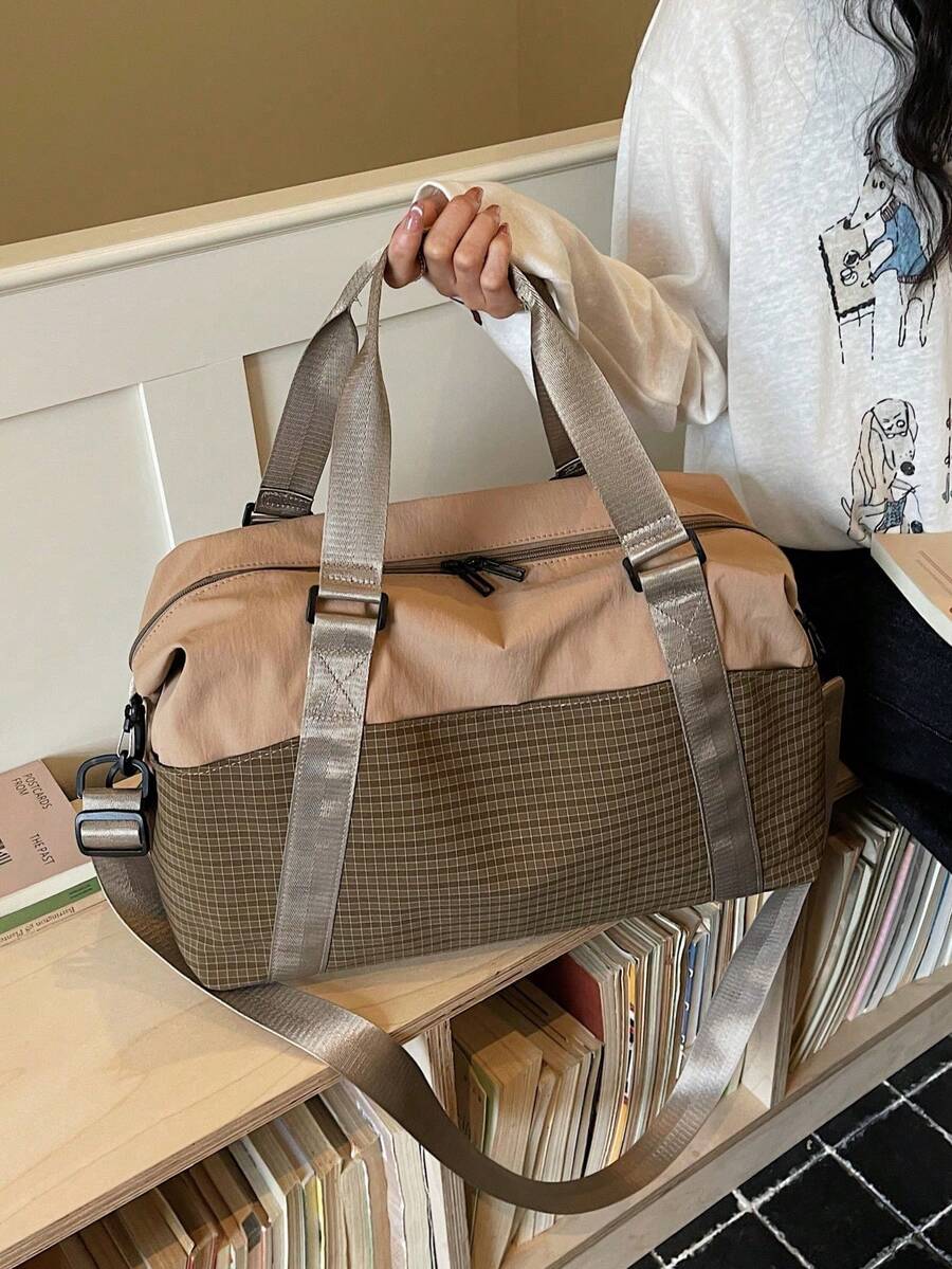 New Fashionable Travel Bag With Jacquard Pattern, Minimalist Niche Design, Stylish And Popular, Suitable For Short Trips, Fitness, With Spliced Color Blocks, Large Capacity, Versatile - Black and White - View 1