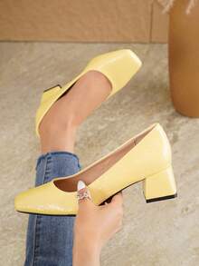 2026 New Yellow Square Toe Chunky Heel 4.5cm Low Vamp Pumps Women's New Minimalist Commuter Mid-Heel Shoes Daily Versatile Low-Top Elegant Formal High Heels - Yellow - View 1