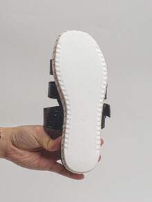 Women's Summer New Wedge Heel Thick Sole Open Toe Beach Sandals Black Crocodile Pattern Roman Style Hollow Wide Strap Metal Buckle Slip-On Slouchy Shoes European American Vintage Bohemian Vacation Style Comfortable Non-Tiring Soft Sole Shock-Absorbing Plus Size Casual Versatile Lightweight Stable Non-Slip Wear-Resistant Skin-Flattering Platform Shoes Wood Grain Heel Woven Edge Fashion Street Personality Slip-On - Black Crocodile Pattern - View 8