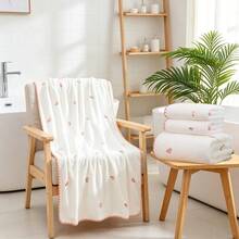1件毛巾/浴巾或2件組（浴巾70*140cm + 毛巾34*74cm）珊瑚絨柔軟親膚可愛桃子刺繡勾邊浴巾與毛巾，不掉毛，開學季，高吸水性 - 粉色 - 查看 2