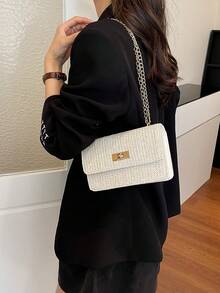 Hevel 新款時尚純色草編迷你單肩包 街頭通勤斜挎包 極簡女款鏈條小方包 - 米色 - 查看 5